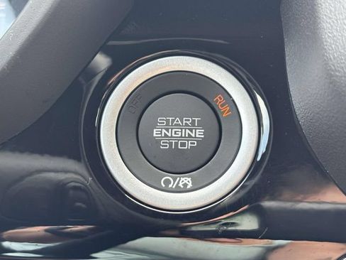 New 2026 RAM 1500 Laramie AWD/4WD image 22