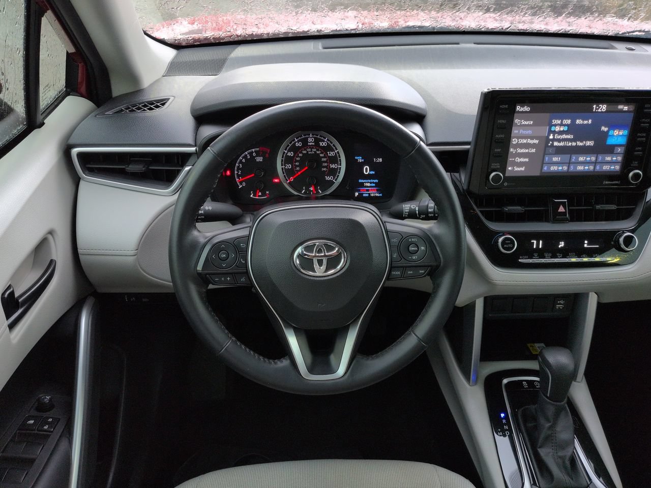 Used 2022 Toyota Corolla Cross LE w/ Moonroof Package FWD image 15