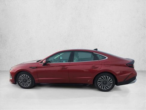 Used 2024 Hyundai Sonata Limited FWD image 5