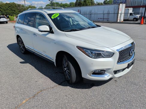 Used 2019 INFINITI QX60 Luxe w/ Sensory Package AWD/4WD image 2