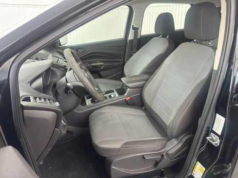 Used 2017 Ford Escape S image 9
