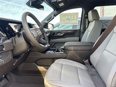 New 2026 GMC Yukon XL Elevation image 12