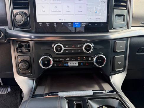 Used 2025 Ford F150 Platinum w/ FX4 Off-Road Package AWD/4WD image 35