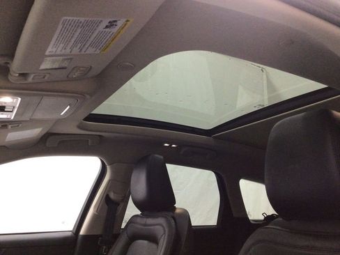 Used 2024 Lincoln Corsair Reserve w/ Equipment Group 201A image 10