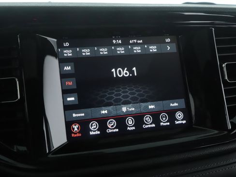Used 2022 Dodge Durango GT w/ Blacktop Package AWD/4WD image 13