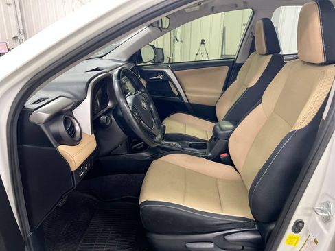 Used 2017 Toyota RAV4 XLE AWD/4WD image 20