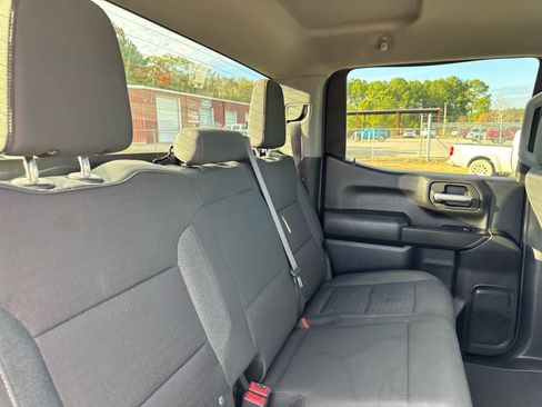 Used 2022 Chevrolet Silverado 1500 Custom image 16