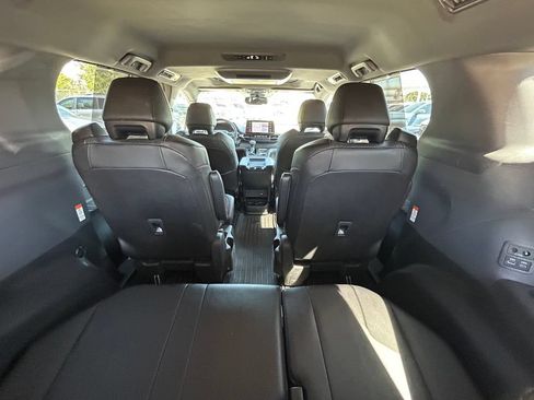 Used 2024 Toyota Sienna XSE w/ XSE Premium Package AWD/4WD image 16