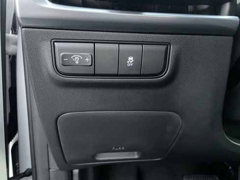 New 2025 Hyundai Tucson SE image 9