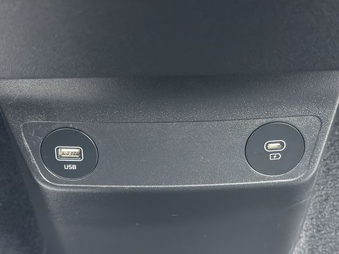 Used 2023 Kia EV6 Wind RWD image 9