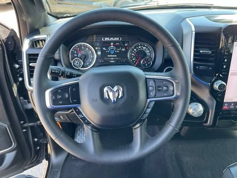 Used 2025 RAM 1500 Laramie AWD/4WD image 14