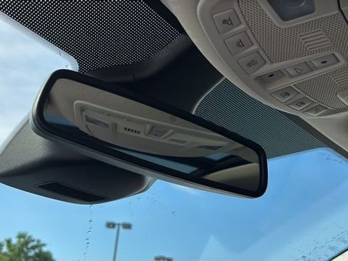 Used 2023 Ford Edge Titanium AWD/4WD image 22