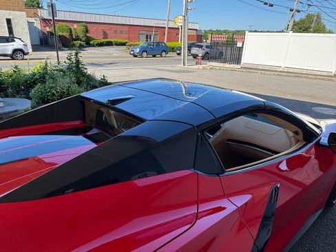 Used 2022 Chevrolet Corvette Stingray Premium Conv w/ Z51 Performance Package RWD image 28