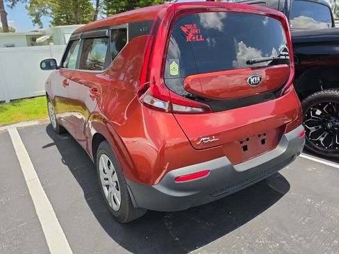 Used 2020 Kia Soul LX FWD image 11