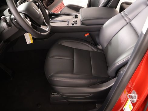 New 2026 Lincoln Aviator AWD image 11