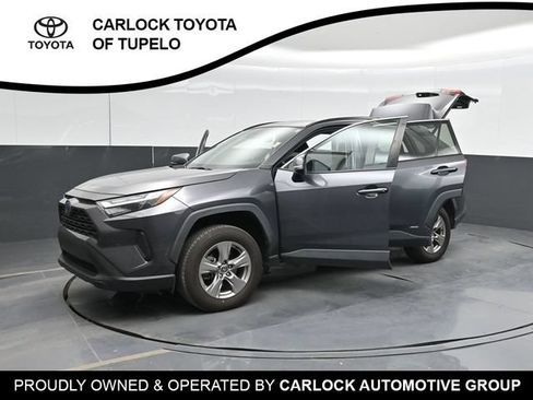 Used 2022 Toyota RAV4 XLE w/ Convenience Package AWD/4WD image 57
