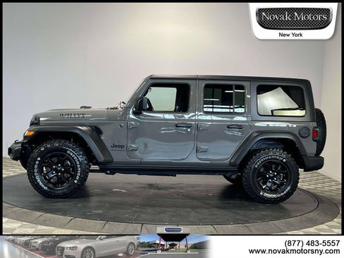 Used 2023 Jeep Wrangler Unlimited Sport AWD/4WD image 5