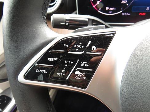 Used 2025 Mercedes-Benz C 300 4MATIC Sedan image 11