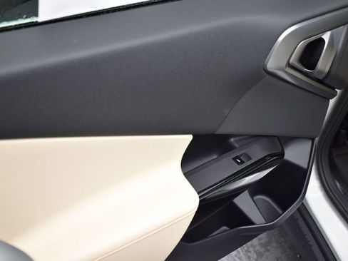 New 2026 BMW X3 xDrive30 w/ Premium Package image 13