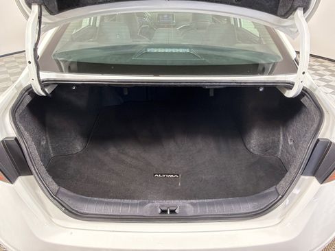 Used 2023 Nissan Altima 2.5 SR FWD image 18