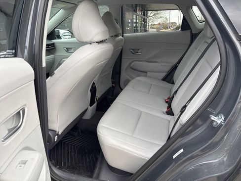 Used 2024 Hyundai Kona Limited image 11