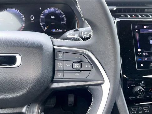 New 2026 Jeep Grand Cherokee L Laredo AWD/4WD image 19