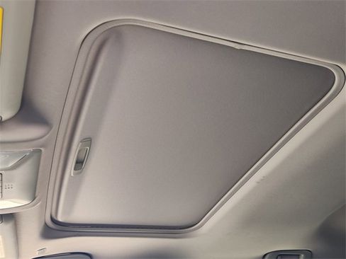 Used 2025 Toyota RAV4 XLE Premium image 19