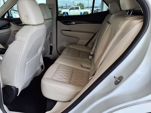 Used 2022 Buick Envision Avenir w/ Technology Package II FWD image 15