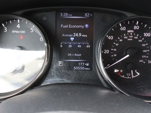 Used 2018 Nissan Rogue Sport FWD image 36