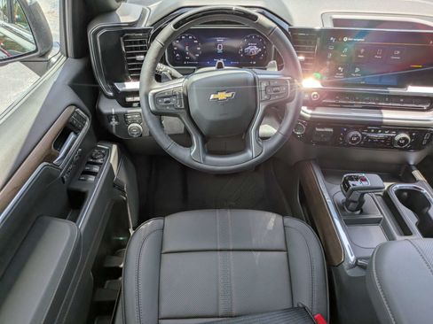 New 2026 Chevrolet Silverado 1500 High Country AWD/4WD image 4