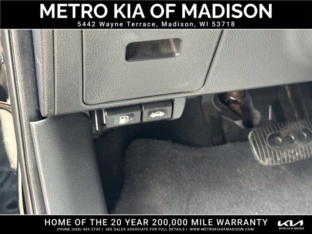 Used 2011 Nissan Versa 1.8 S w/ Plus Pkg FWD image 16