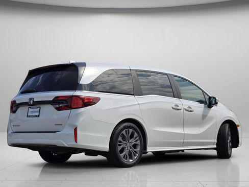 Used 2025 Honda Odyssey Touring image 23