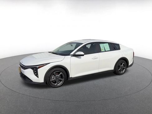 Used 2025 Kia K4 FWD image 8