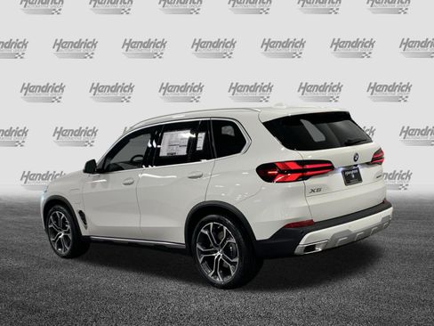 Used 2026 BMW X5 xDrive50e w/ Climate Comfort Package AWD/4WD image 6