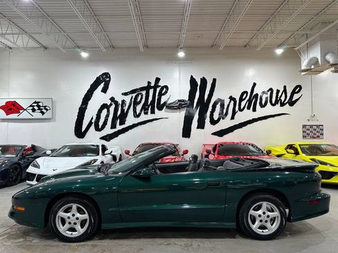 Used 1997 Pontiac Firebird Trans Am RWD image 2