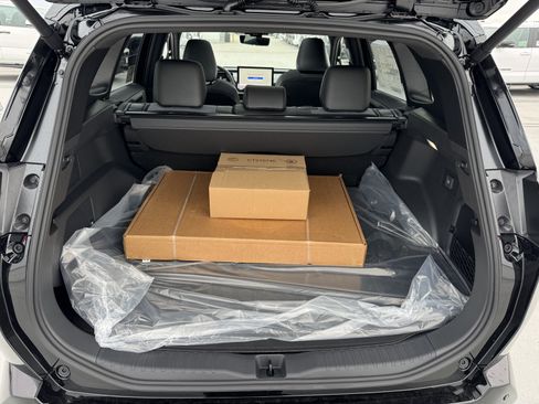 New 2026 Toyota RAV4 XSE AWD/4WD image 9