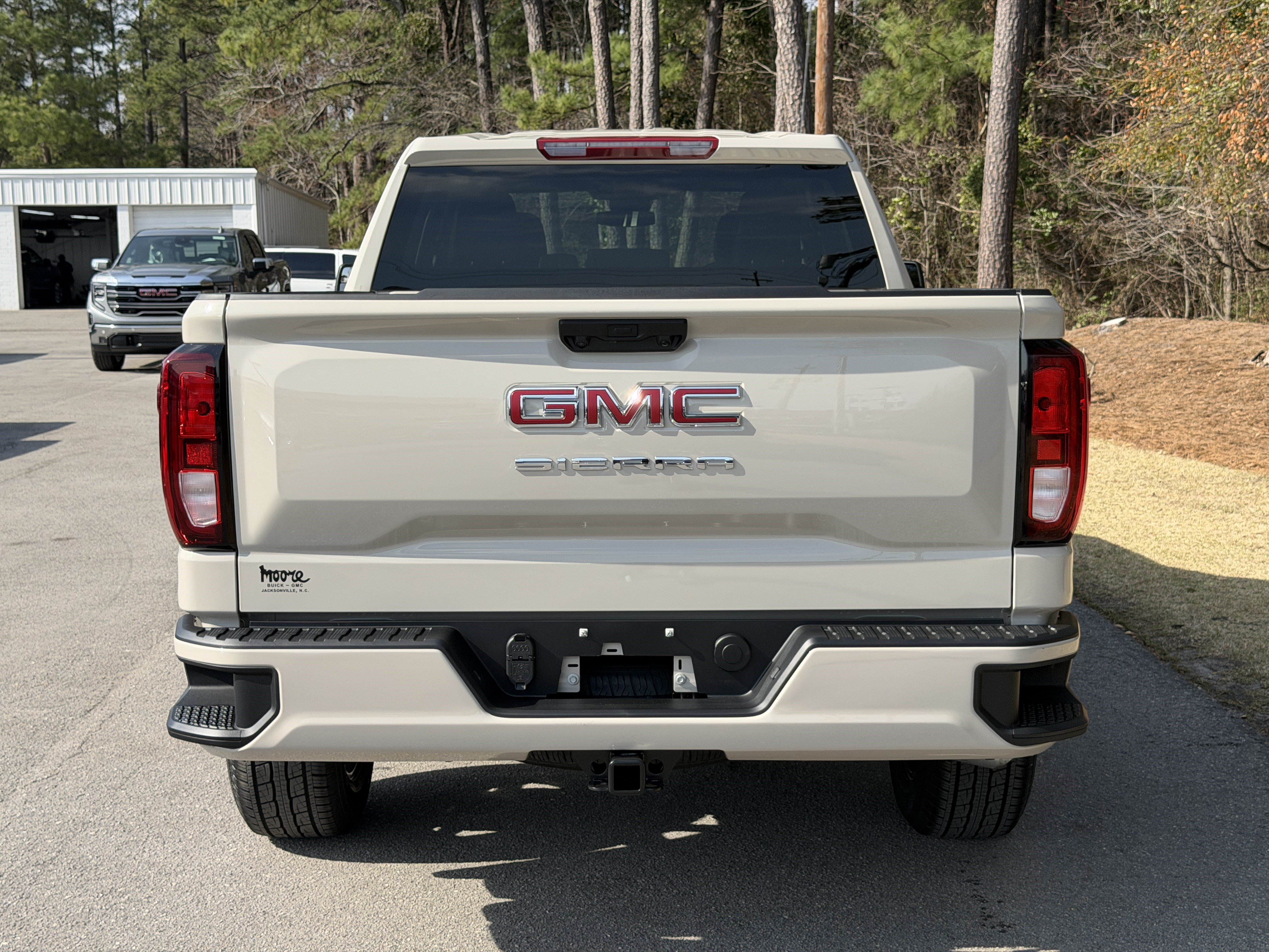 New 2026 GMC Sierra 1500 Pro w/ Graphite Edition AWD/4WD image 9