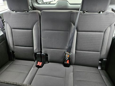 Used 2024 GMC Yukon XL SLE image 16