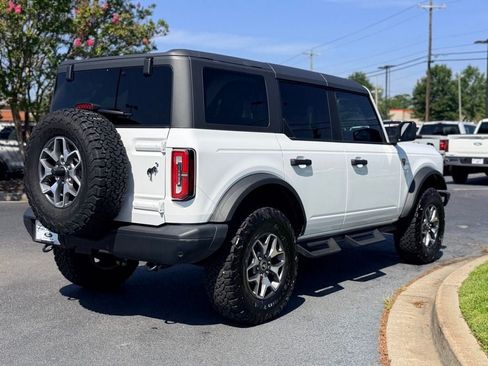 Certified 2024 Ford Bronco Badlands AWD/4WD image 9