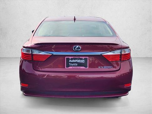 Used 2015 Lexus ES 300h w/ Navigation System Package FWD image 7