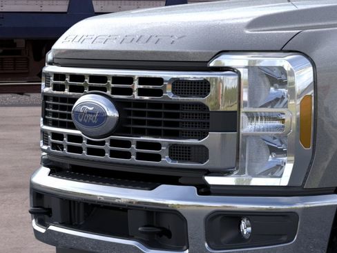 New 2026 Ford F350 4x4 Regular Cab DRW Super Duty image 17