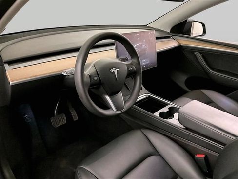 Used 2023 Tesla Model Y Long Range AWD/4WD image 12