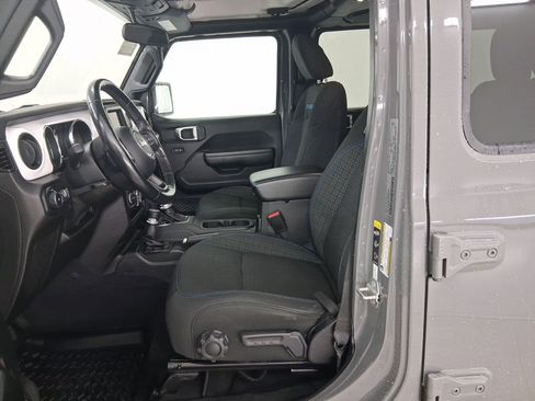 Used 2021 Jeep Wrangler Unlimited Islander image 5