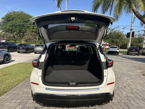 Used 2022 Nissan Murano SV FWD image 28