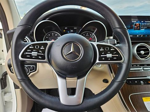 Used 2022 Mercedes-Benz GLC 300 4MATIC image 19