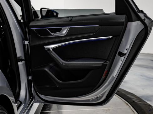 Used 2025 Audi RS 6 performance image 84