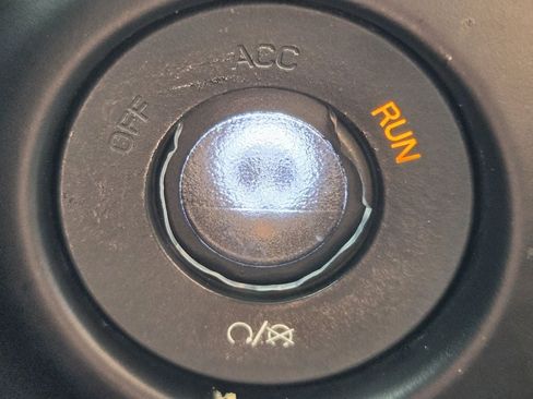 Used 2020 Jeep Wrangler Unlimited Sahara AWD/4WD image 21