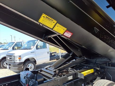 New 2025 Ford F550 4x4 Regular Cab Super Duty image 26