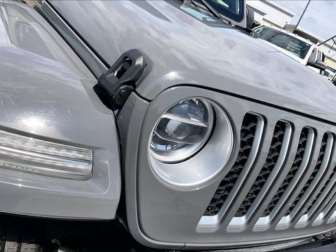 Used 2021 Jeep Wrangler Unlimited Sahara AWD/4WD image 25