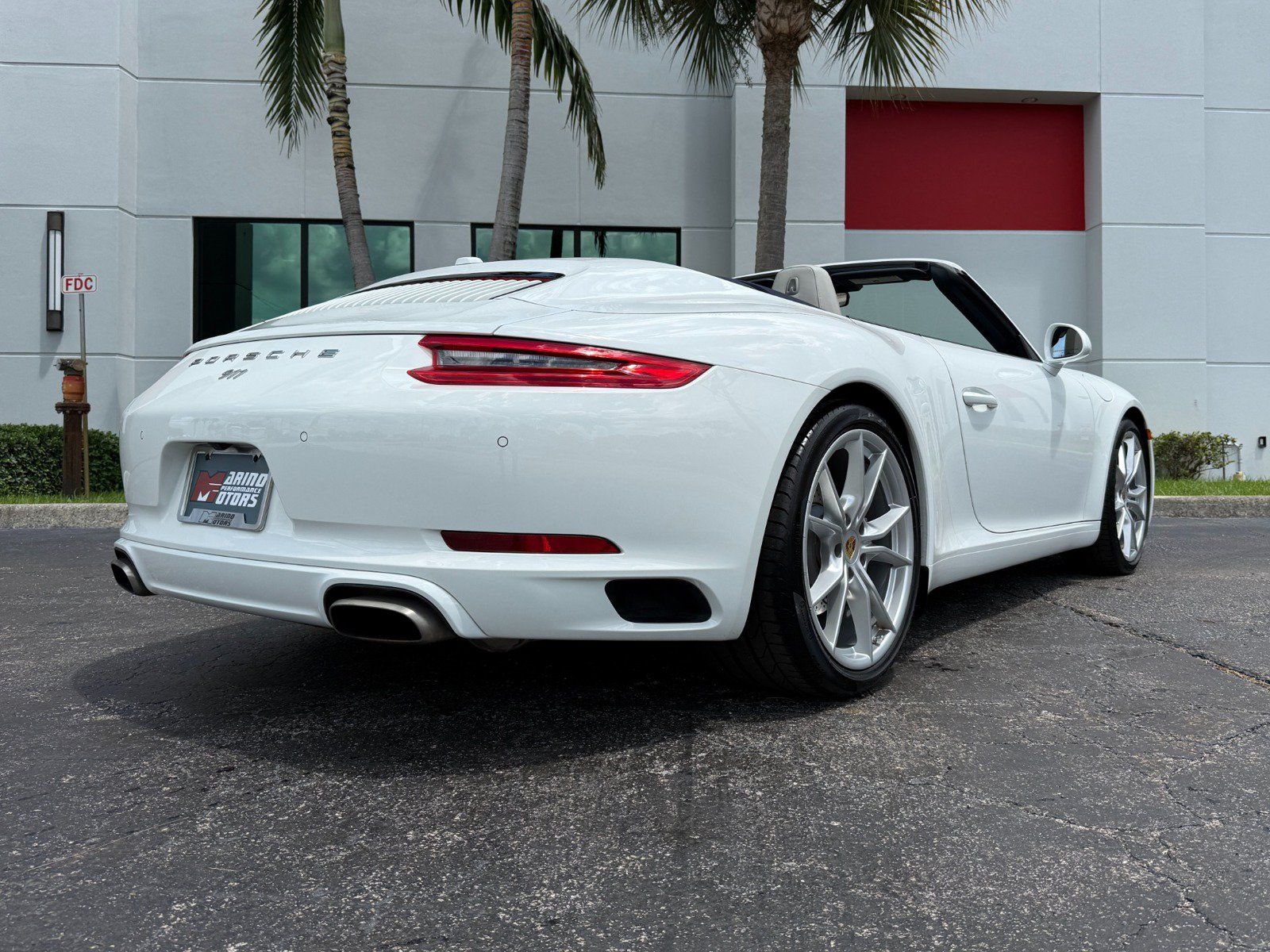 Used 2018 Porsche 911 Targa 4S image 15